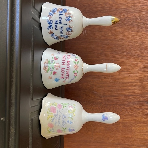 Set of 3 “Mother” bells - Picture 1 of 4